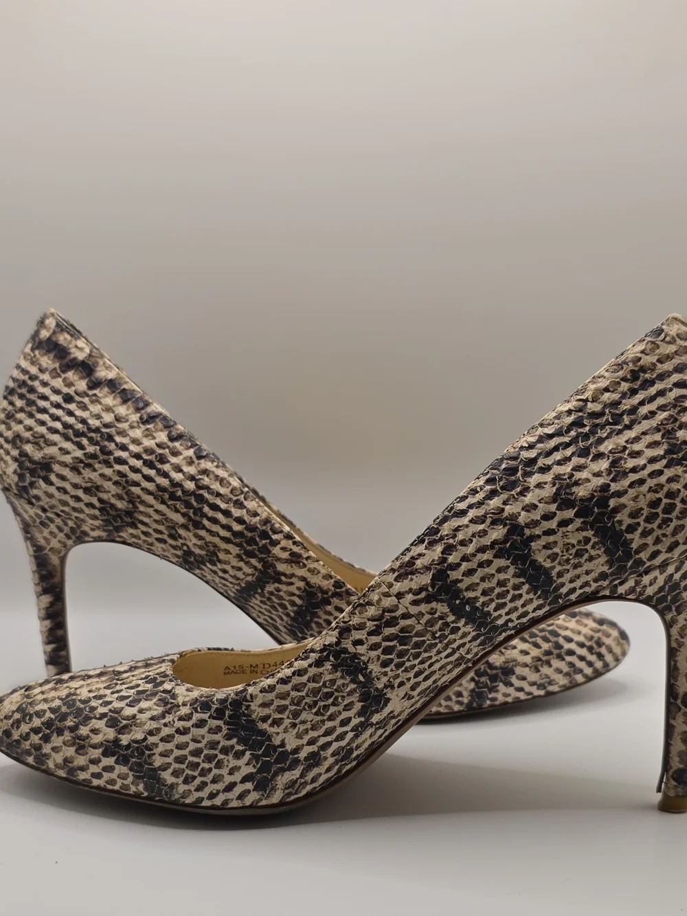Cole Haan Snake-Print Leather Pointed Toe Pumps Size 7.5B
